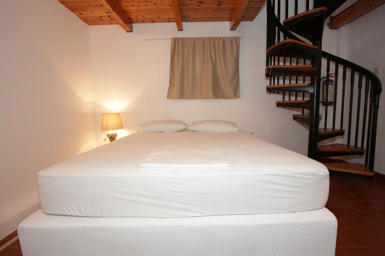 Artemis Suites Romanos  Luaran gambar