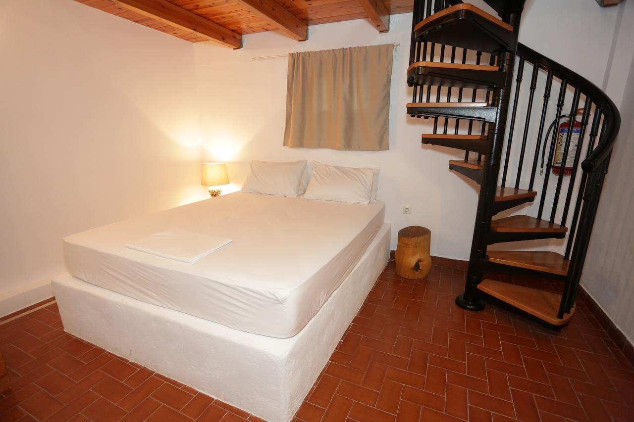 Artemis Suites Romanos  Luaran gambar