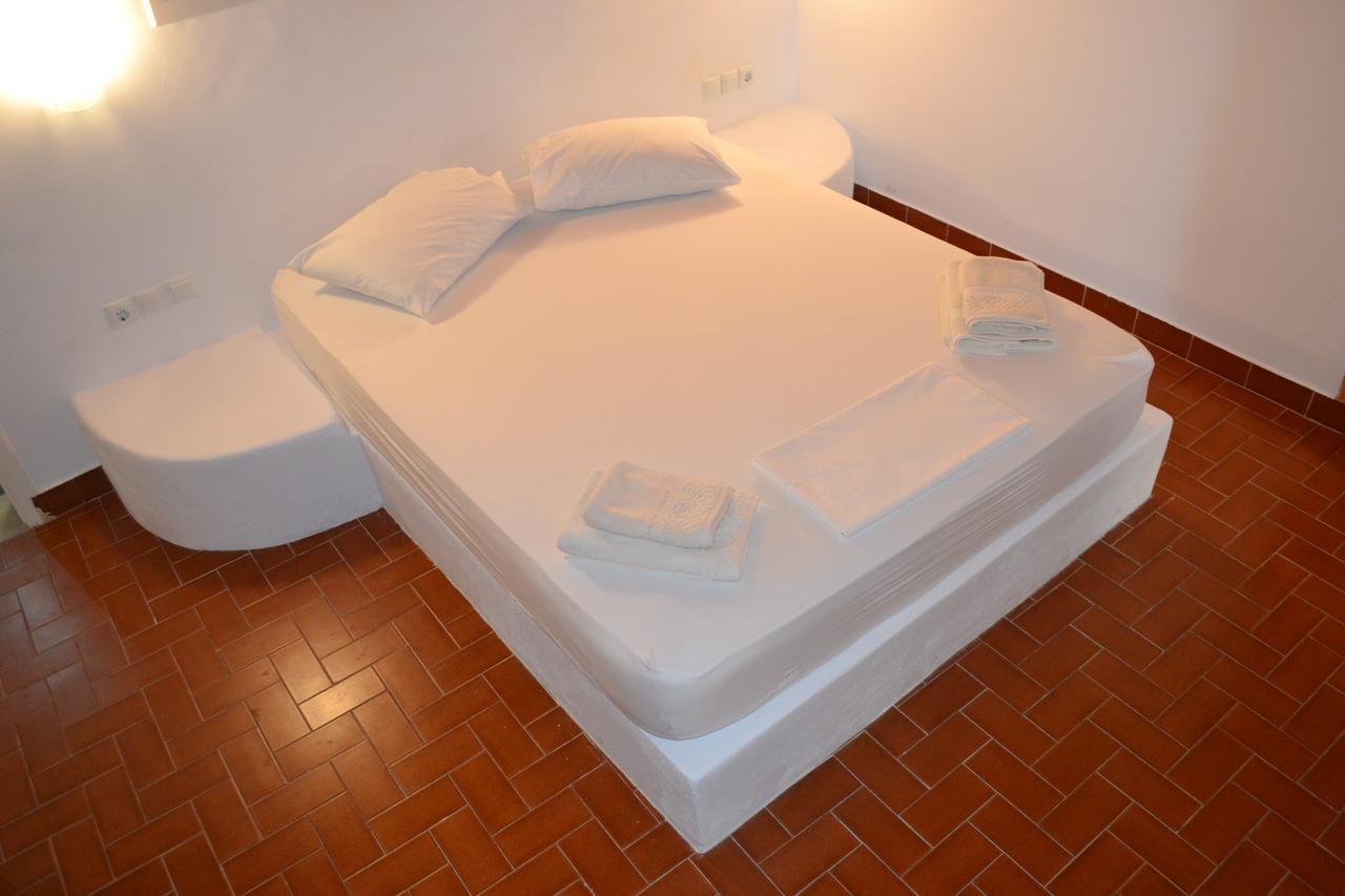 Artemis Suites Romanos  Luaran gambar