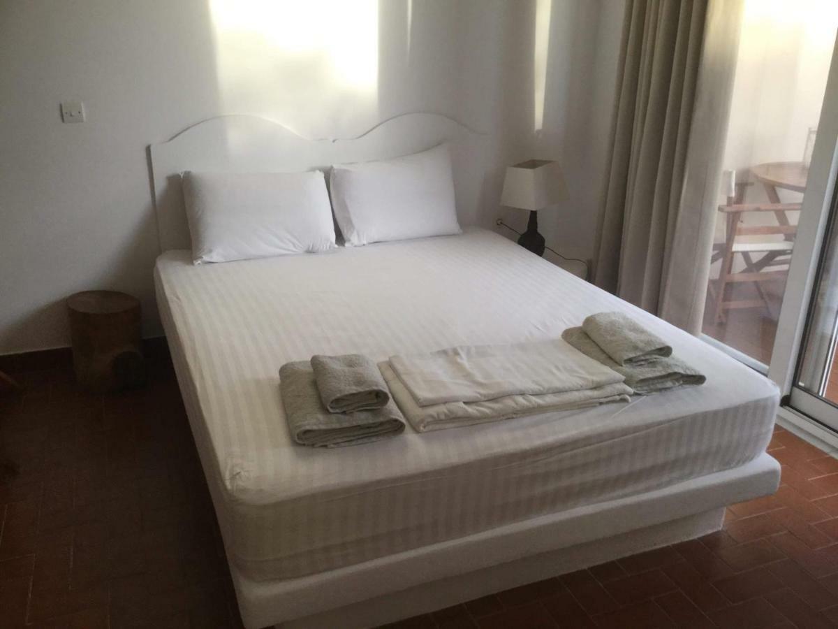 Artemis Suites Romanos  Luaran gambar